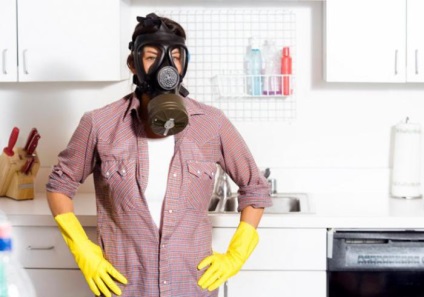 Aruncați-l imediat 6 lucruri toxice care nu pot fi ținute în casă
