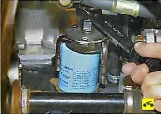 Schimbarea uleiului în motor și filtrul de ulei pe nissan almera classic