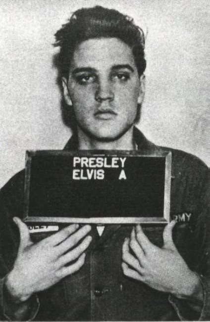 8 ianuarie 1935 sa nascut prestigios Elvis (elvis presley)