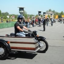 Motocicliștii nu mor, se transformă în vânt ..., crematoriu din Novosibirsk
