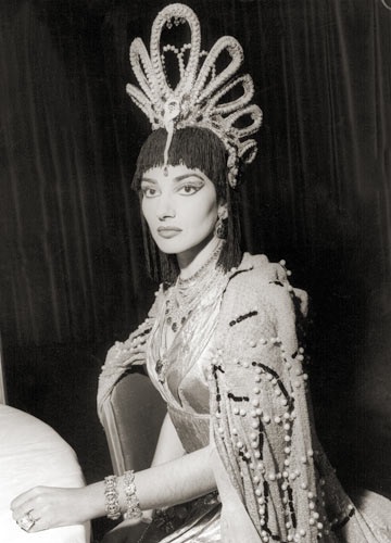 Divina Maria Callas (biografie, 33 poze)