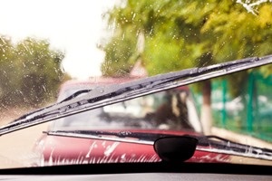 Ce trebuie să faceți în cazul în care șoferii din mașină nu curăță corect geamul