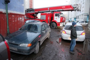 Ce trebuie să știți atunci când planificați instalarea unei barieră în curtea unui bloc de locuințe