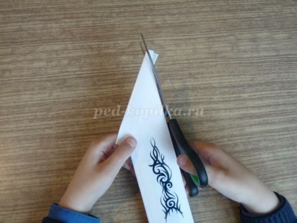 Dekoratív papírkés a saját kezével