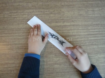 Dekoratív papírkés a saját kezével