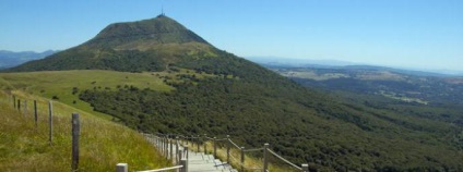 Obiective turistice în orașul clermont-ferrand din Franța