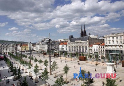 Látnivalók a város Clermont Ferrand Franciaországban