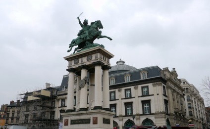 Orașul francez din Clermont-Ferrand (regiunea Auvergne)
