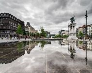 Orașul francez din Clermont-Ferrand (regiunea Auvergne)