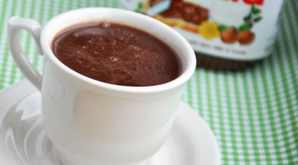 Ciocolată caldă pe bază de nutella