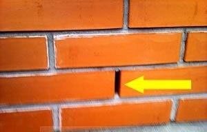 Care este tehnologia de fixare a cărămizilor de clinker pe fațadă?