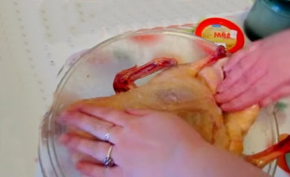 Hogyan főzni egy kacsa a sütőben, hogy puha és lédús