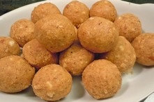 Cum sa faci laddu, dulceața făinii de năut