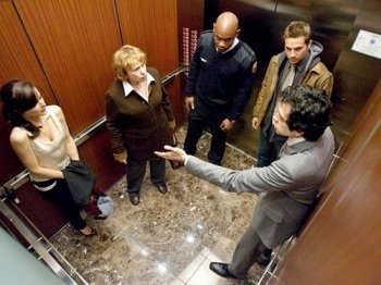 Cum să te comporți, blocat într-un lift - există întotdeauna o alegere