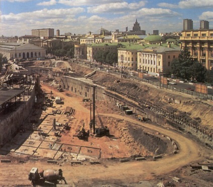 Cum de a construi celebrele centre comerciale din Moscova, eu