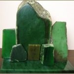 Stone jade (55 fotografii) vindecare și proprietăți magice, ornamente de minerale negre, în cazul în care