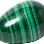 Stone jade (55 fotografii) vindecare și proprietăți magice, ornamente de minerale negre, în cazul în care