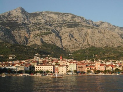În cazul în care pentru a merge de la Omis - Croația Dubrovnik excursii la Croația, odihnă în Dubrovnik