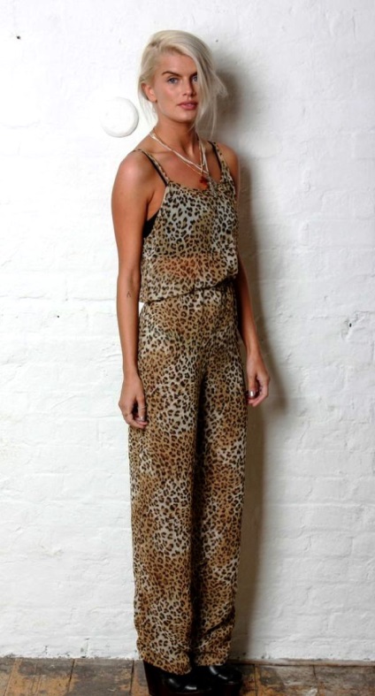 Leopard jumpsuit, fotografie leopard jumpsuit