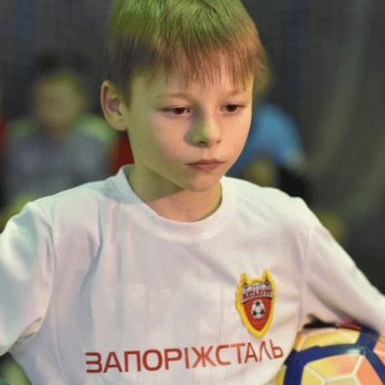 Mici jucători de fotbal Zaporozhye 