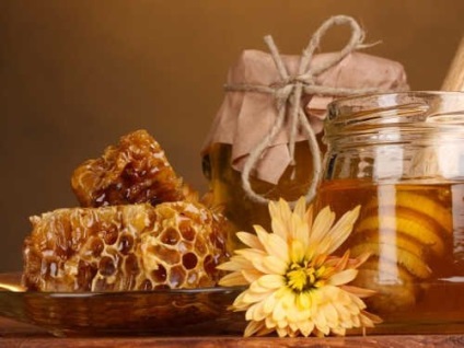 Mierea a salvat tradițiile populare, obiceiurile și semnele