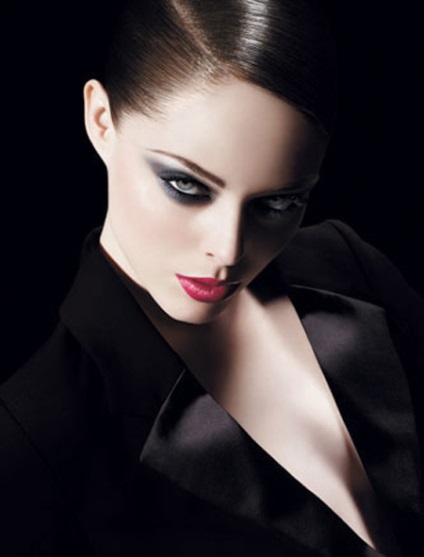 Fashionable make-up 2010 - revista pentru femei