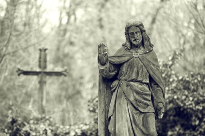 Cimitirul Olshanskoye (olšanské hřbitovy) și templul Adormirii Maicii Domnului (temple zesnutí přesvaté