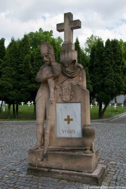 Cimitirul Olshanskoye (olšanské hřbitovy) și templul Adormirii Maicii Domnului (temple zesnutí přesvaté