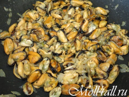 Tészta kagyló krémes fokhagymás mártással, recept fotóval