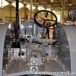 Az első szovjet traktorok - először egy régi időmérő galériában, egy autóban és nem