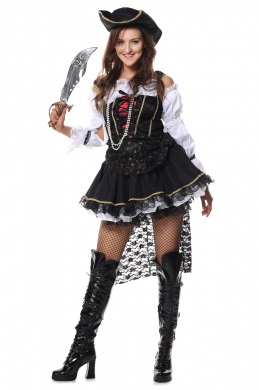 Piratki - costume de carnaval pentru Halloween 2017