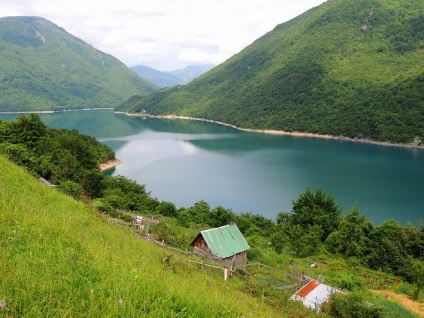 Lacul Pivskoe, pivsko jezero