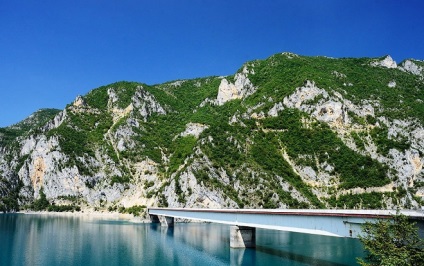 Lacul Pivskoe, pivsko jezero