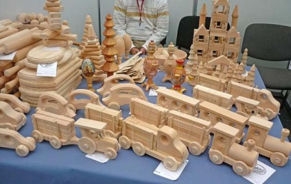 Artizanat, jucării, modelarea produselor din lemn