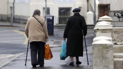 O geantă de cumpărături pentru pensionari