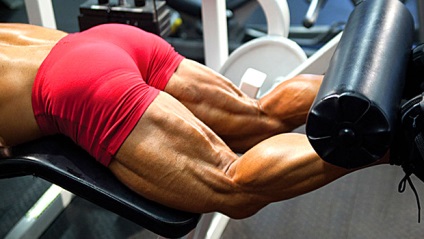 Dezvoltați mușchii suprafeței posterioare a picioarelor