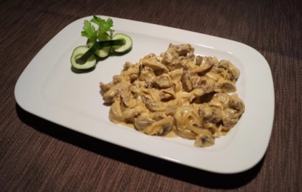 Reteta de carne de vita stroganoff din carne de vita cu smantana este secretele alese.