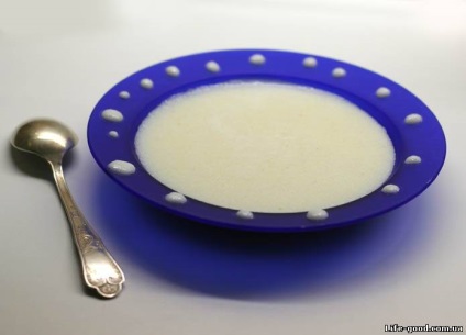 Rizsapelyhek rizsporra alapozva - egy 6 hónapos gyermek számára - hogyan kell főzni, egy receptet a