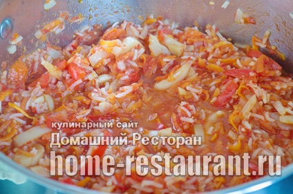 Salată cu orez pentru rețeta de iarnă, cu o fotografie în restaurantul acasă