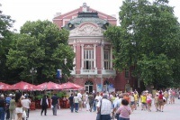 Shopping în stațiunea de afaceri din Varna (Bulgaria)