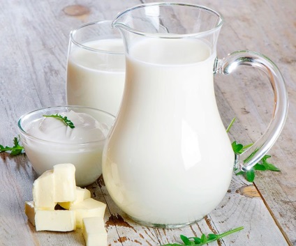 Cât de multă proteină în vacă de lapte, în stare uscată, conținut de grăsimi diferit