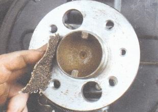 Demontarea și instalarea tamburului de frână pe VAZ 2106