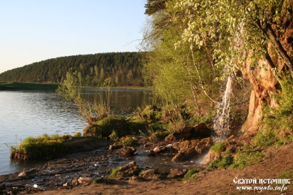 Cascada sacru plakun satul inferior utekaevka - altare a Rusiei