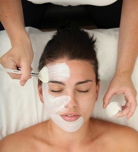 Tca peeling facial