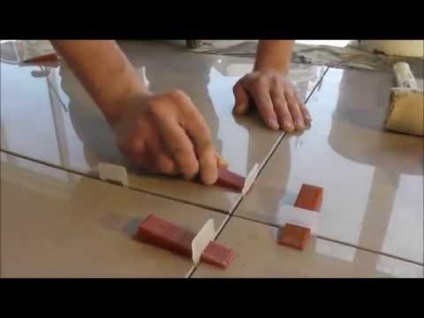Stivuirea granitului ceramic pe tehnologia de instalare a fațadelor și podelelor, cu propriile mâini (video și fotografie)