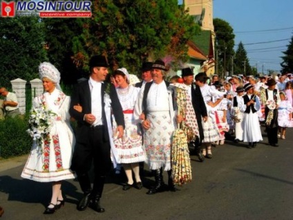 Tradițiile maghiare de căsătorie și pregătirea pentru vacanță