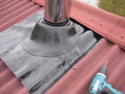 Ieșirea ventilatorului pentru secretele acoperișului și caracteristicile de instalare