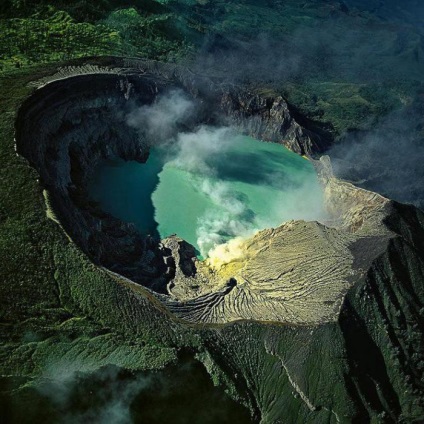 Bromo vulcan în Indonezia fotografie și descriere