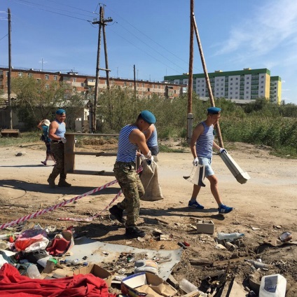 A Yakut ejtőernyősök ünnepelték a napot a Dnyeszterben, mint 