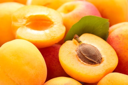Apricot Bone Benefit și Harm